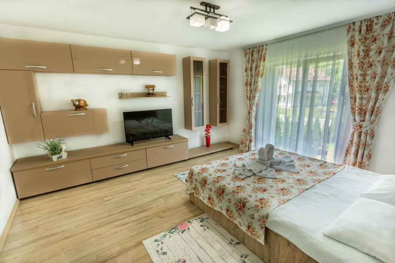 Отель Casa Ina Мойсей Экстерьер фото