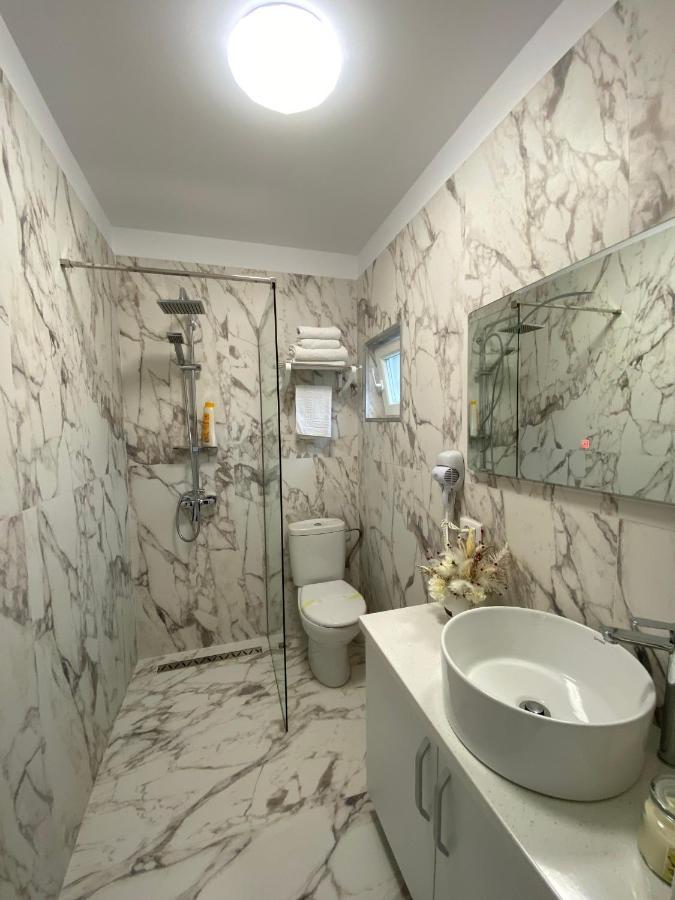 Отель Casa Ina Мойсей Экстерьер фото