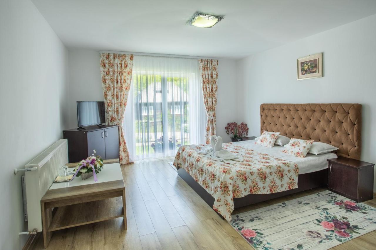 Отель Casa Ina Мойсей Экстерьер фото